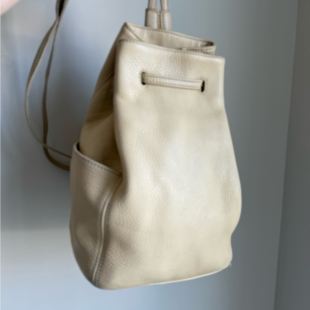 Vintage Coach Bixby Elegant Cream Leather Backpack